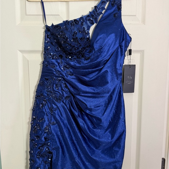 Nox Anabel Dresses & Skirts - Elegant One-Shoulder Navy Dress